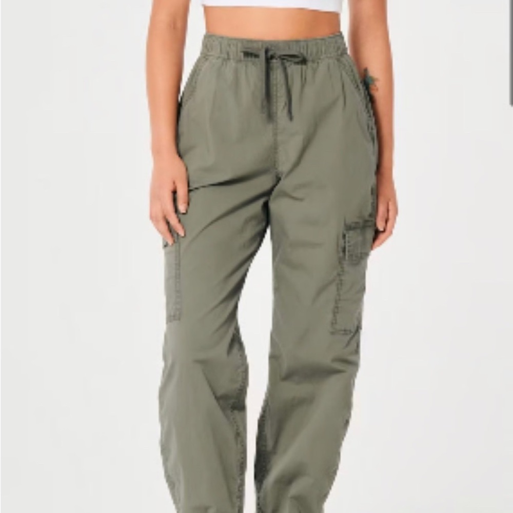 Hollister Women’s Olive Joggers